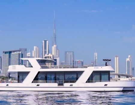 100Ft HOUSE BOAT  Capacity: 120 people Crew: 2 Cost: 4500 AED/hr
