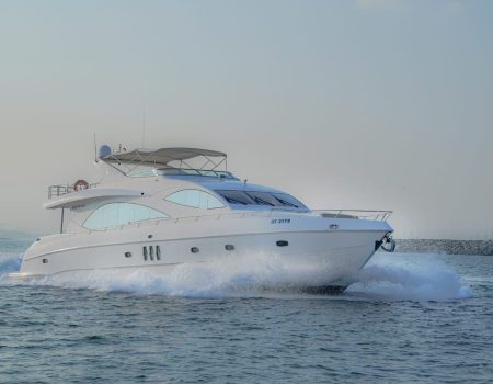 88Ft MAJESTY/GULF CRAFT  Capacity: 50 people Crew: 3 Cost: 1800 AED/hr